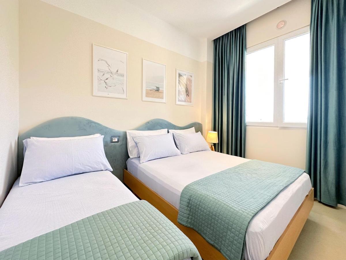 13 Eur For Monthly Stay - Home By The Sea - Hbs Golem  Exterior photo