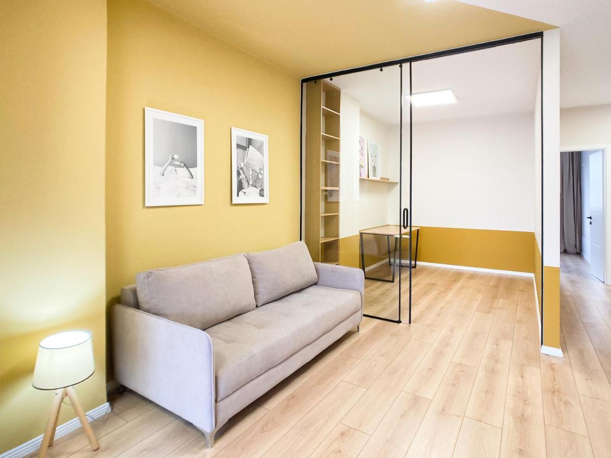 13 Eur For Monthly Stay - Home By The Sea - Hbs Golem  Exterior photo
