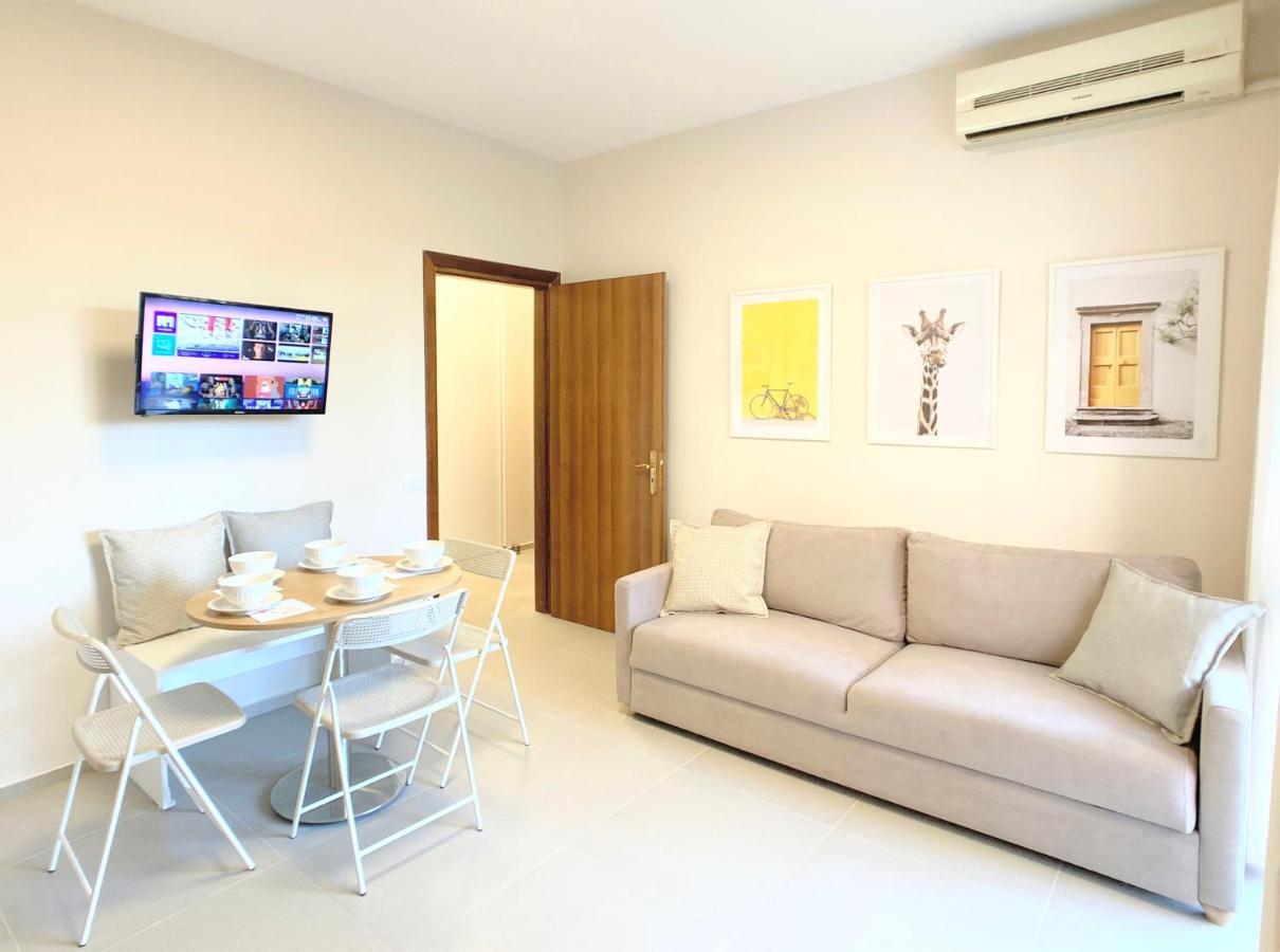 13 Eur For Monthly Stay - Home By The Sea - Hbs Golem  Exterior photo