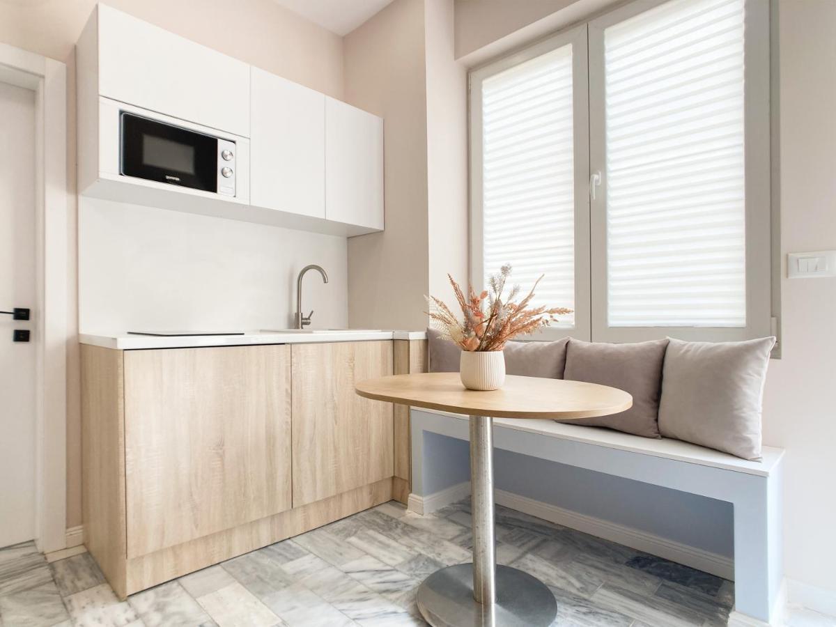 13 Eur For Monthly Stay - Home By The Sea - Hbs Golem  Exterior photo